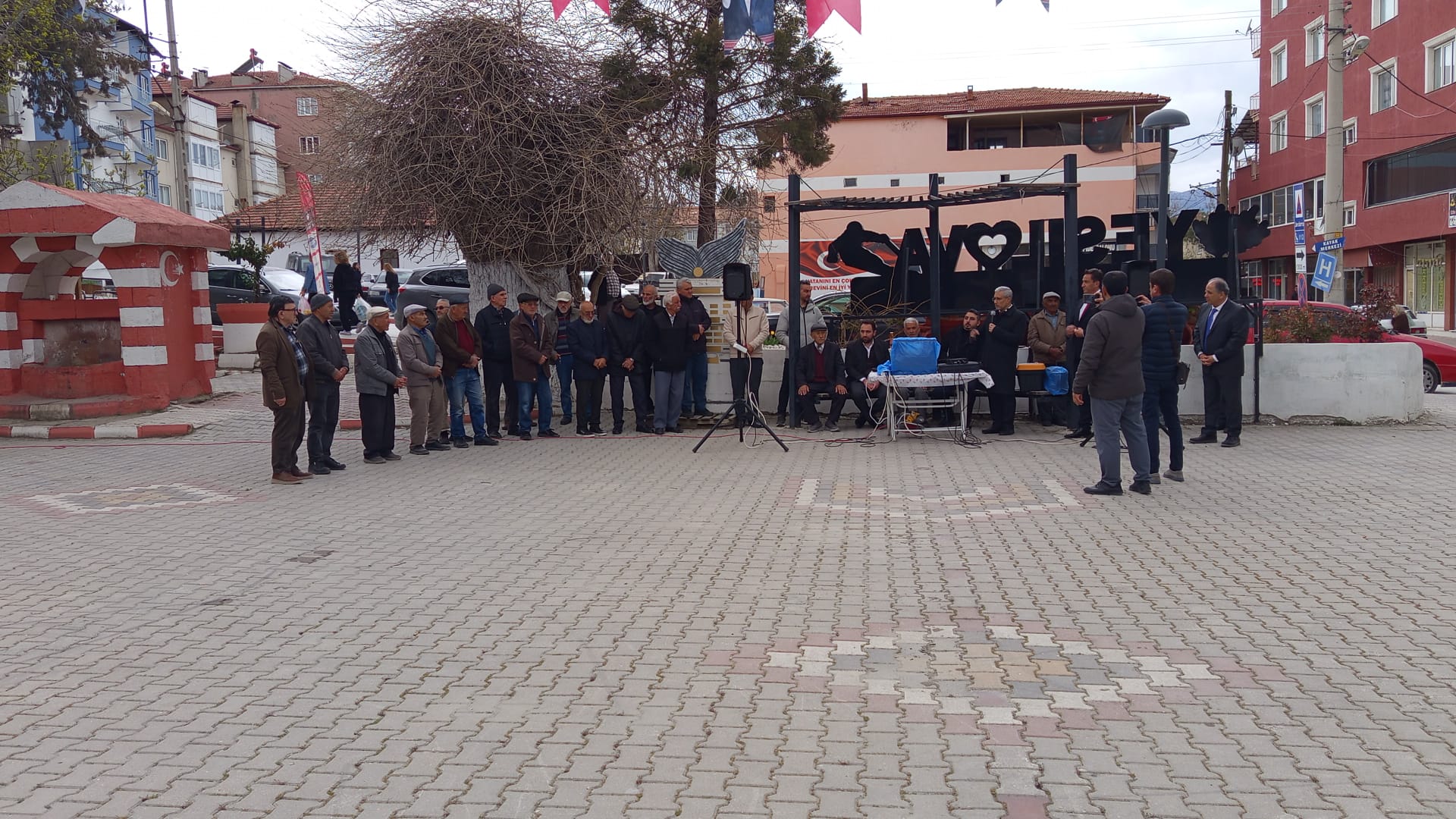 YEŞİLOVA HAÇ KAFİLESİNİ UĞURLADI